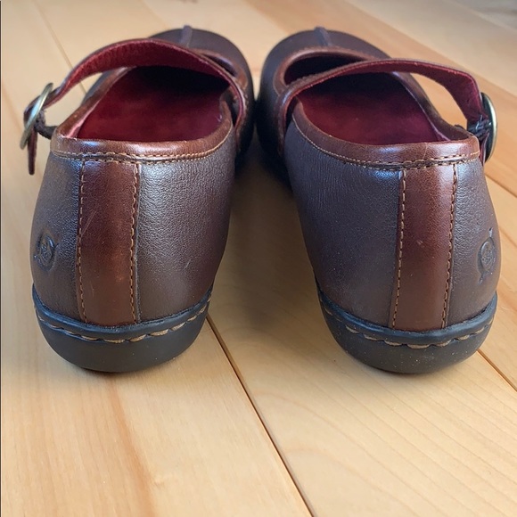 Born Women’s Mary Jane Brown Leather flats - Picture 6 of 9